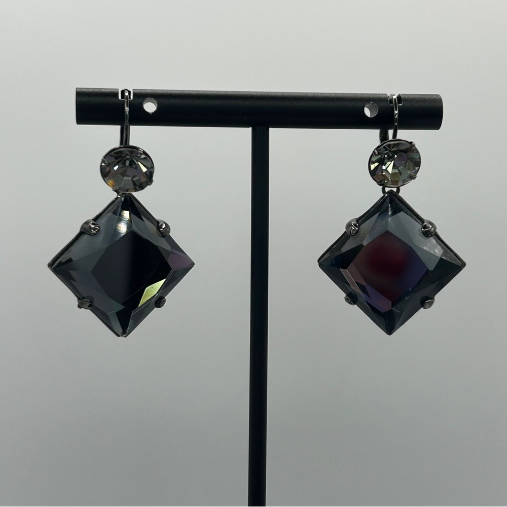Chic Black Glass Faceted Earrings